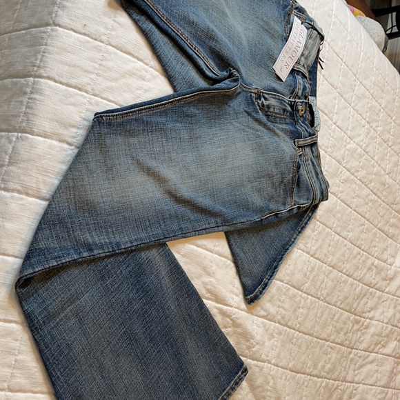 Vintage Denim look,with 14 in flare bottom, mid-rise,32in inseam.60s,70s look - Picture 5 of 10